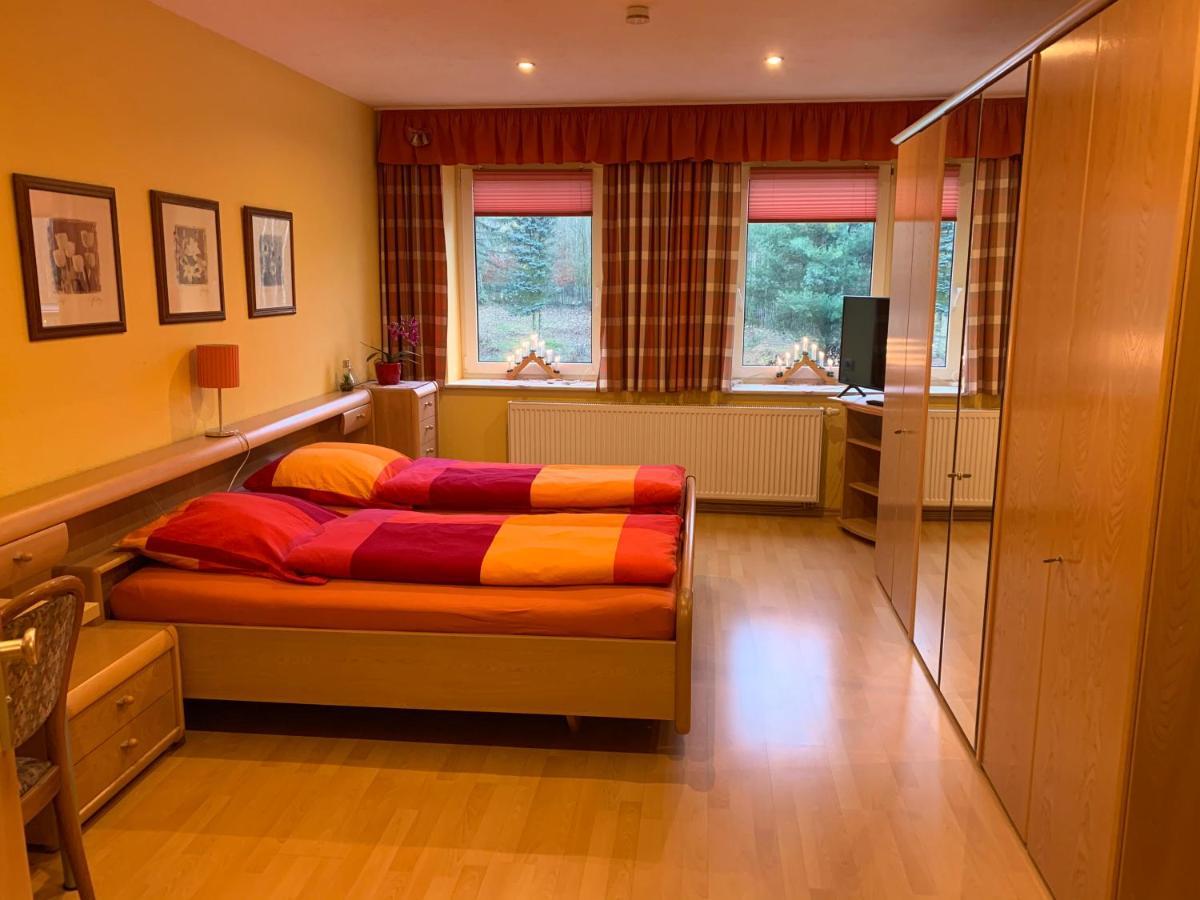 Pension Poehlbergblick Annaberg Bagian luar foto