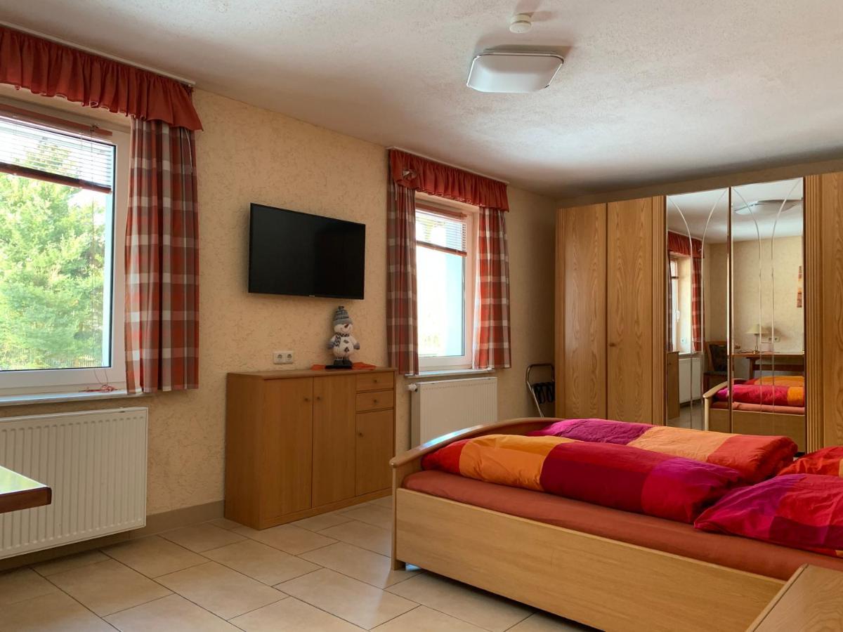 Pension Poehlbergblick Annaberg Bagian luar foto