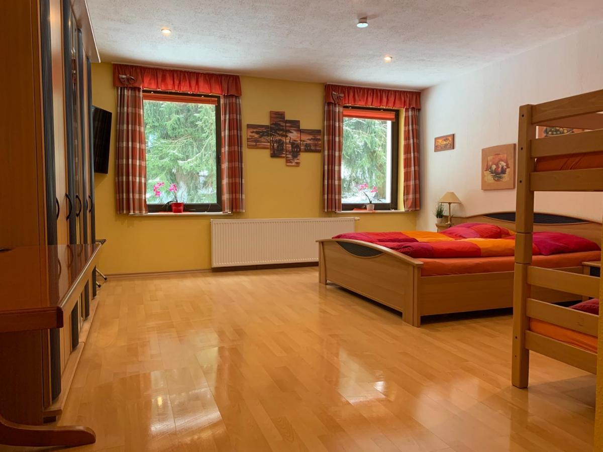 Pension Poehlbergblick Annaberg Bagian luar foto